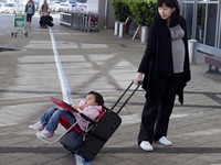 Ride-On Carry-On