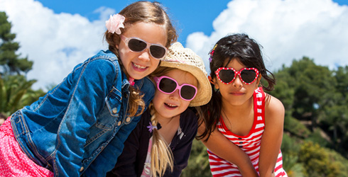 Reasons for kids to wear sunglasses