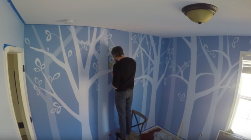 Time lapse: Dad decorates baby's room and it's stunning!