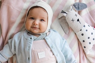 Baby fashion: looking plush in moss and blush