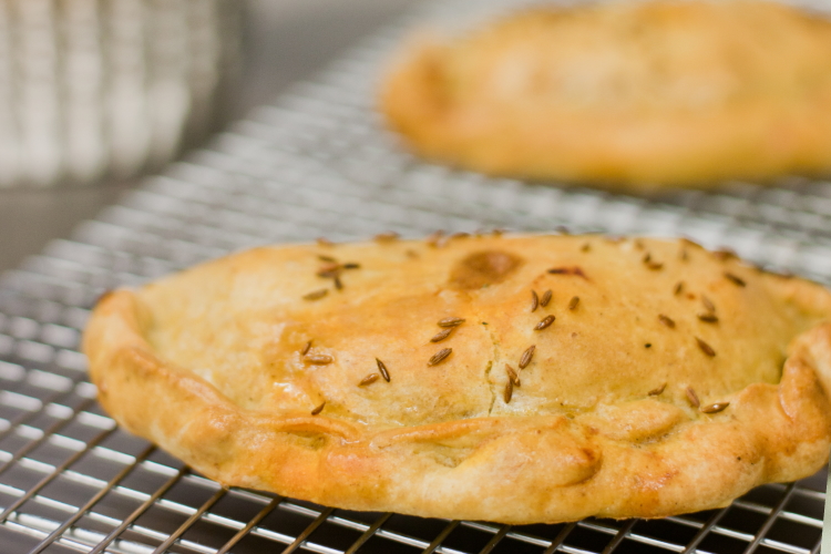 Tika masala chicken pie with Indian pastry
