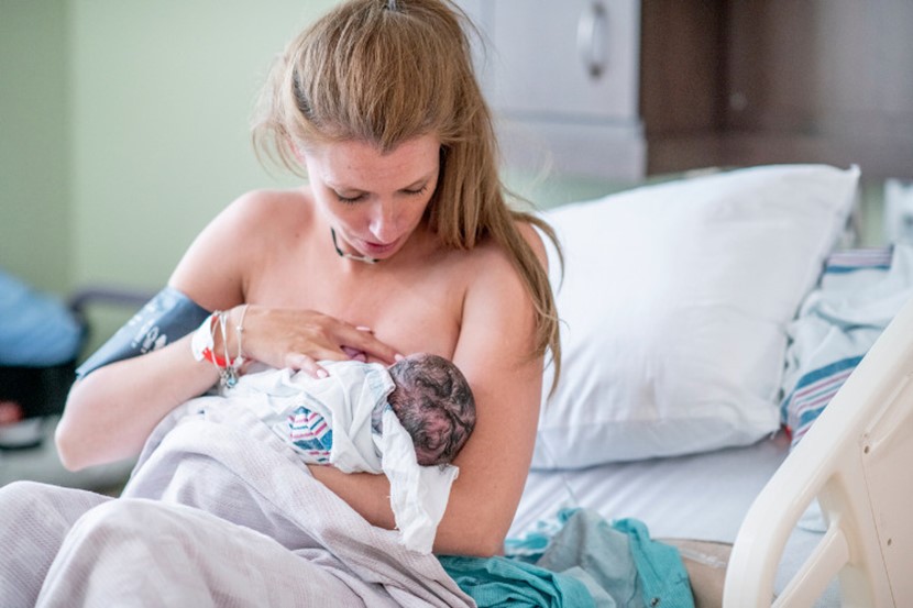 What new mums need to know about breastfeeding, bottle-feeding and COVID-19