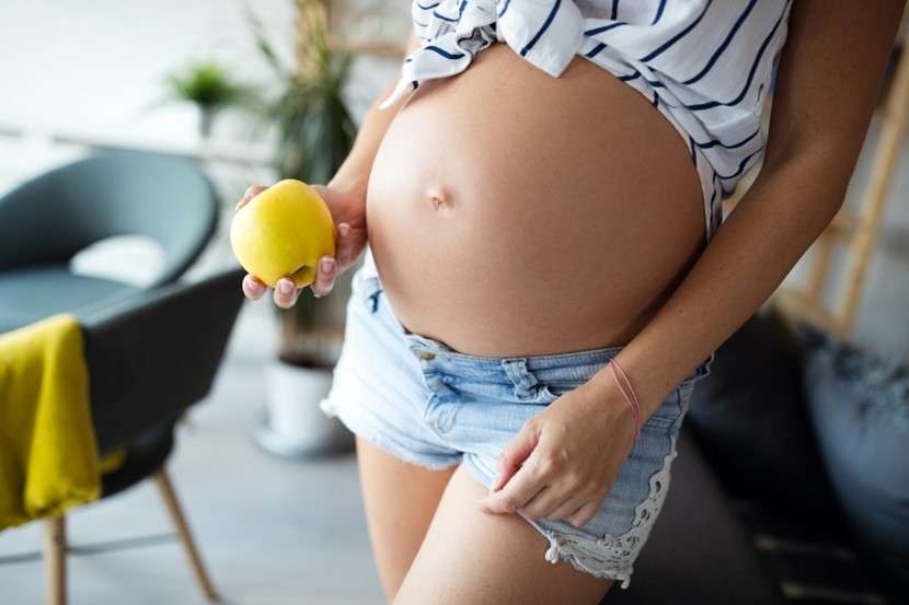 Foods to eat and avoid in pregnancy