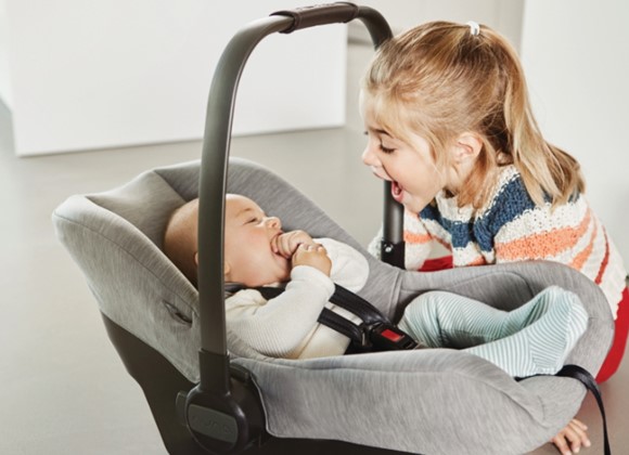 BABY ON BOARD: how to choose the right carseat for your baby
