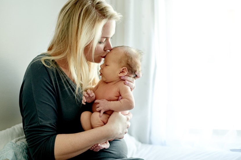 10 handy tips to give yourself a postpartum break