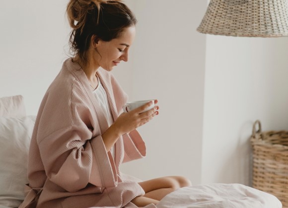 10 easy ways to practise self-care because you deserve it!
