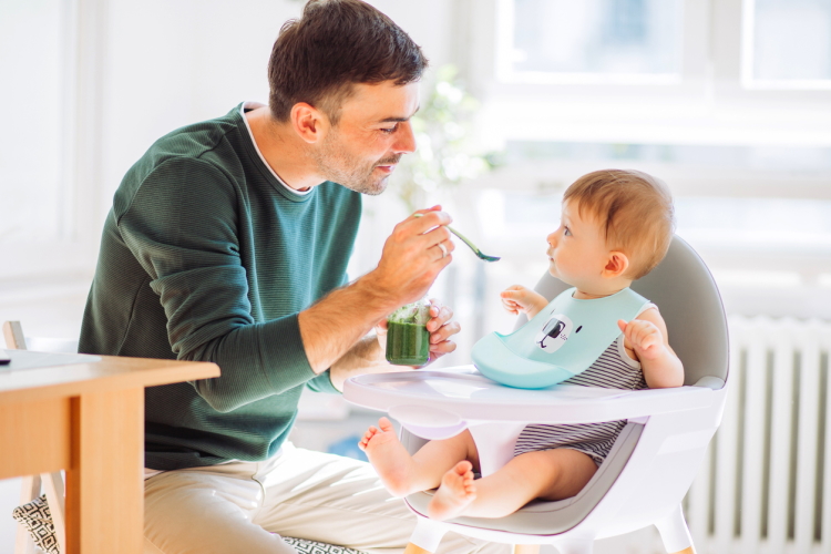 Helpful tips on starting solids