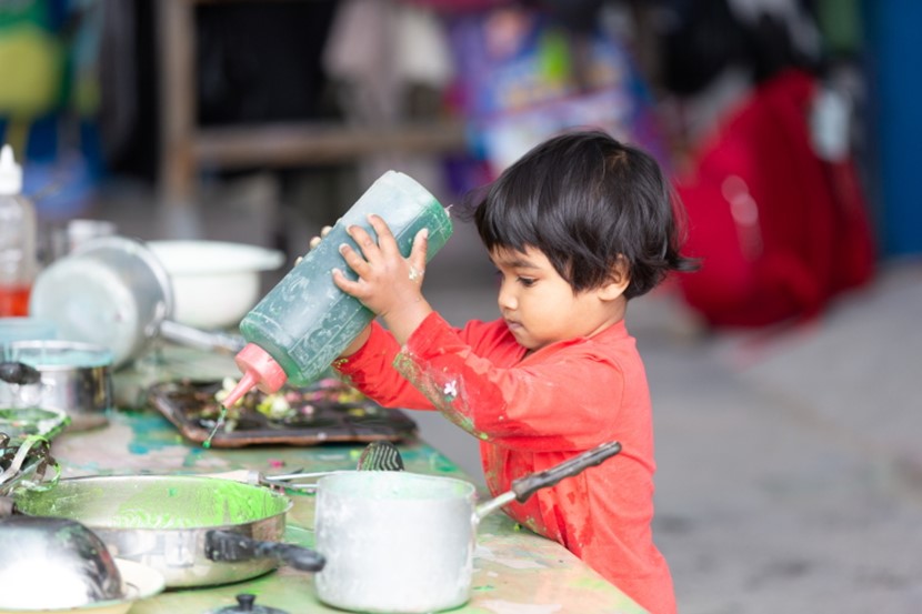 The benefits of messy play